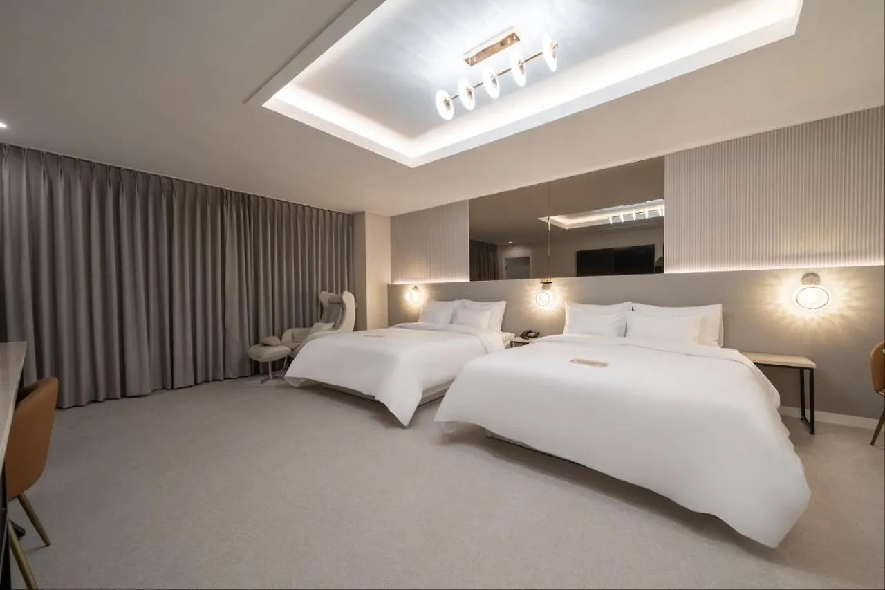 Dk Incheon Airport Hotel