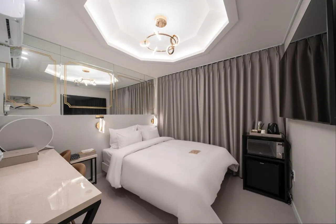 Dk Incheon Airport Hotel